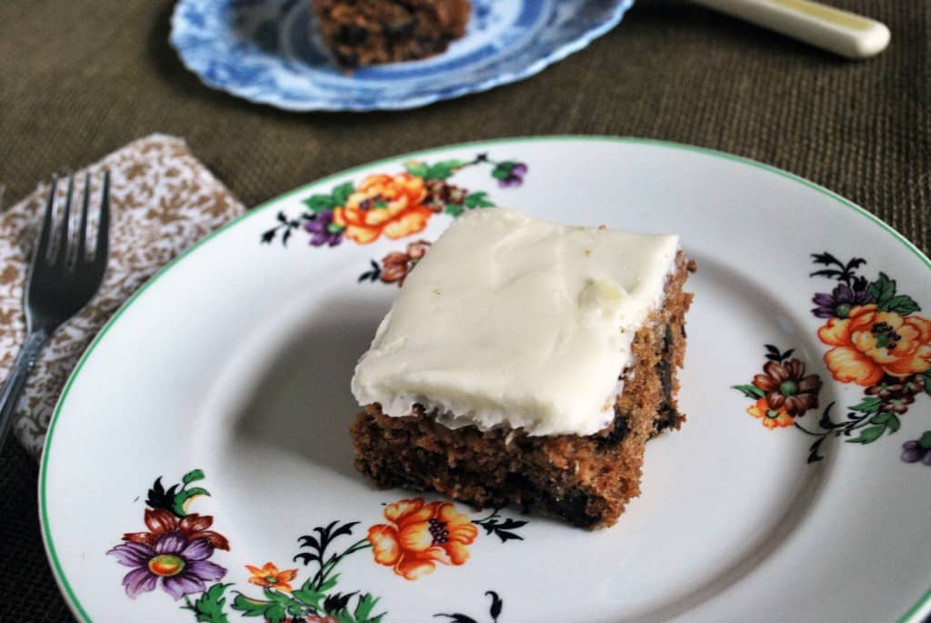 Oatmeal Chocolate Chip Cake