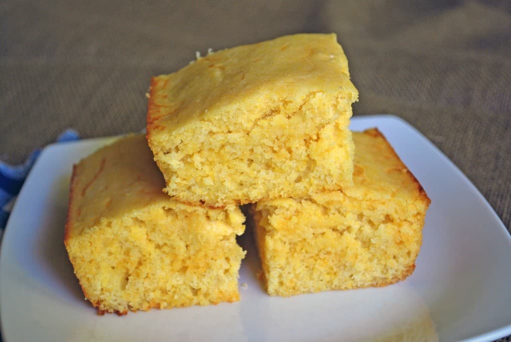 Moist and Fluffy Cornbread